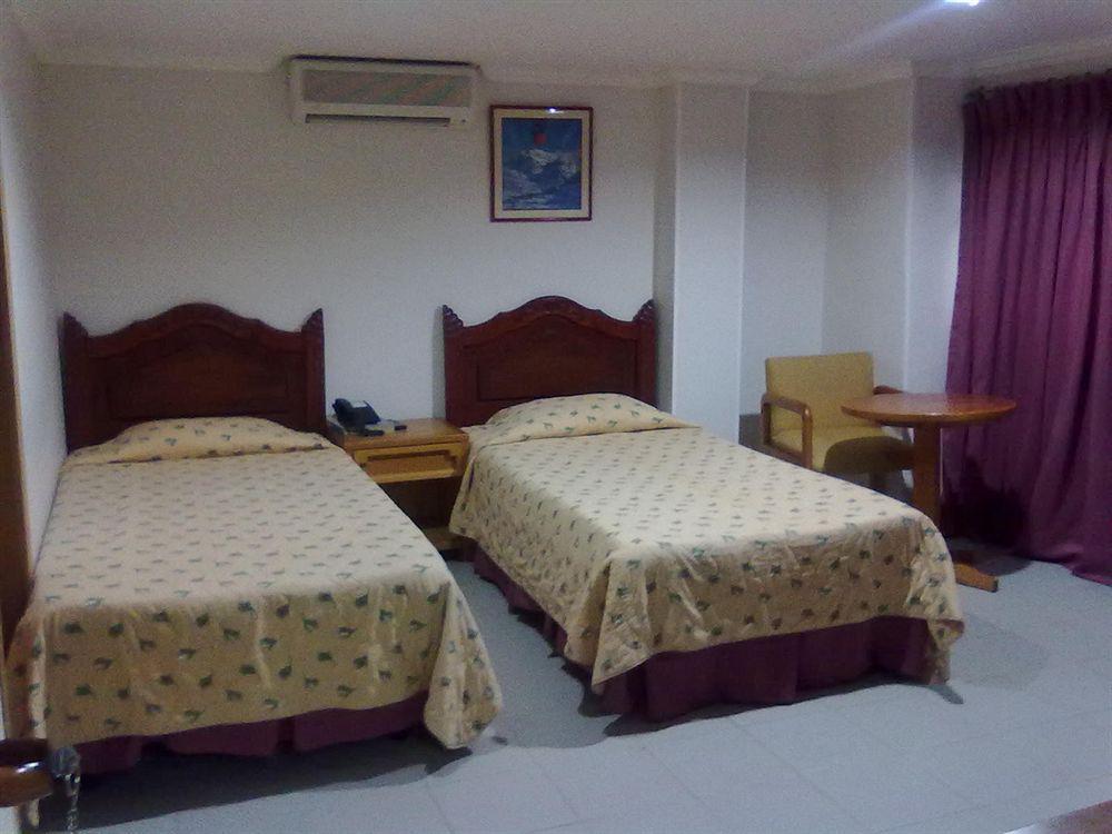 Hotel Puerta De Oro Barranquilla  Exteriör bild