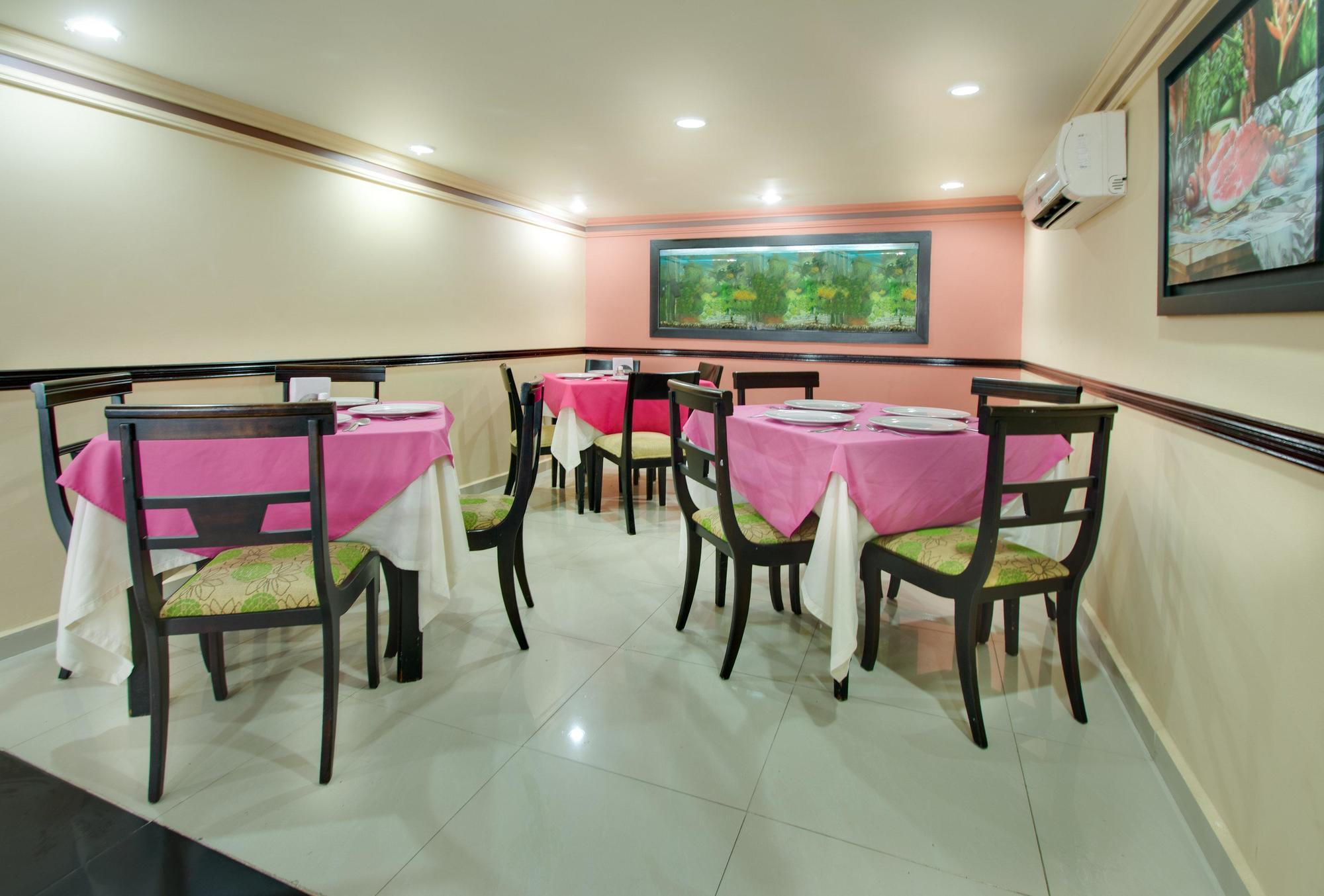 Hotel Puerta De Oro Barranquilla  Exteriör bild