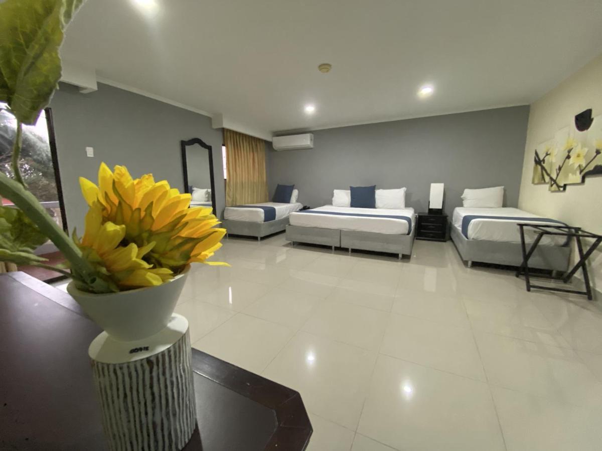 Hotel Puerta De Oro Barranquilla  Exteriör bild