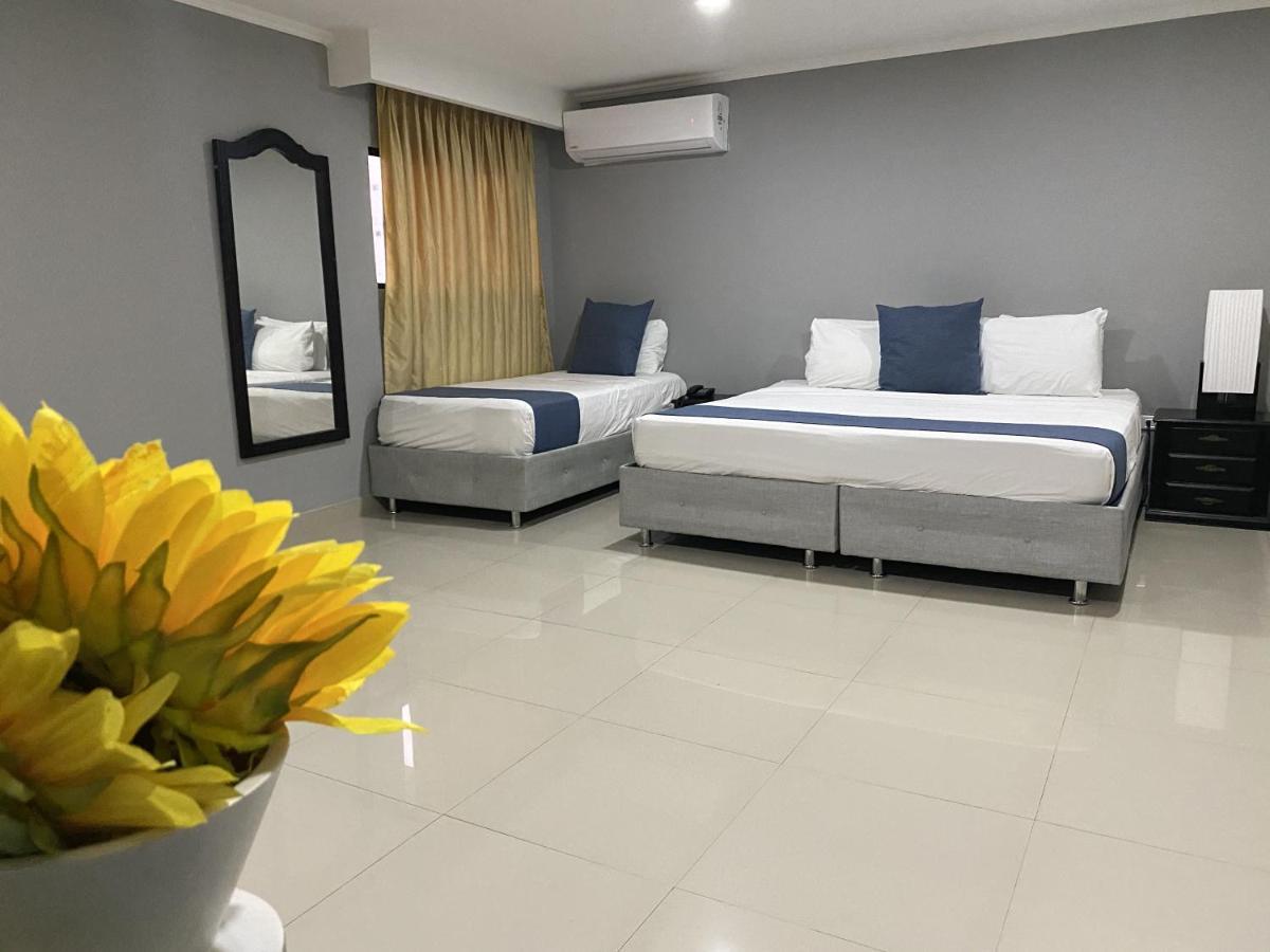Hotel Puerta De Oro Barranquilla  Exteriör bild
